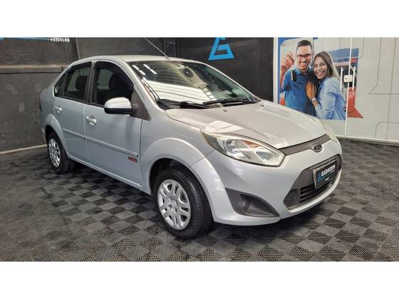FORD FIESTA 1.6 MPI SEDAN 8V FLEX 4P MANUAL FORD FIESTA 1.6 MPI SEDAN 8V FLEX 4P MANUAL